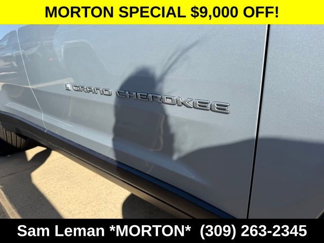 New 2025 Jeep Grand Cherokee L Laredo w/ Luxury Tech Group I image 5