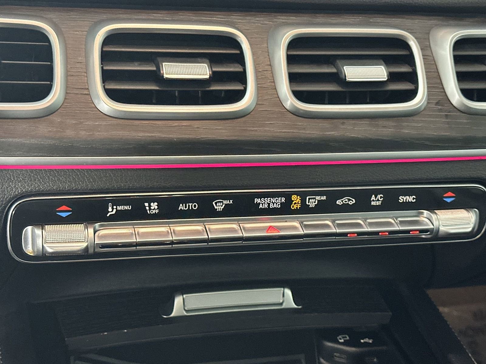 Used 2022 Mercedes-Benz GLE 350 4MATIC image 23