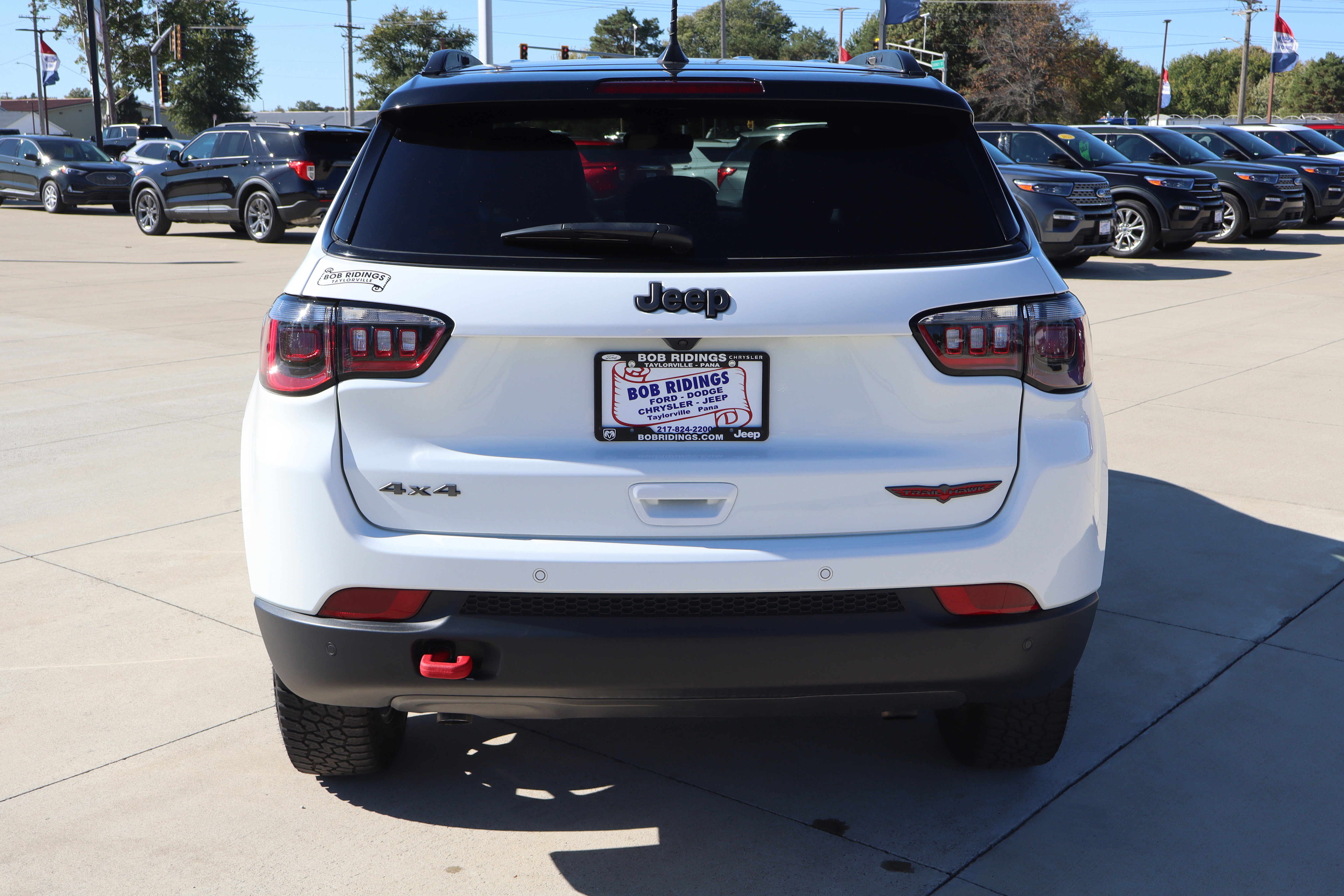 Used 2024 Jeep Compass Trailhawk w/ Trailhawk Convenience Group image 7