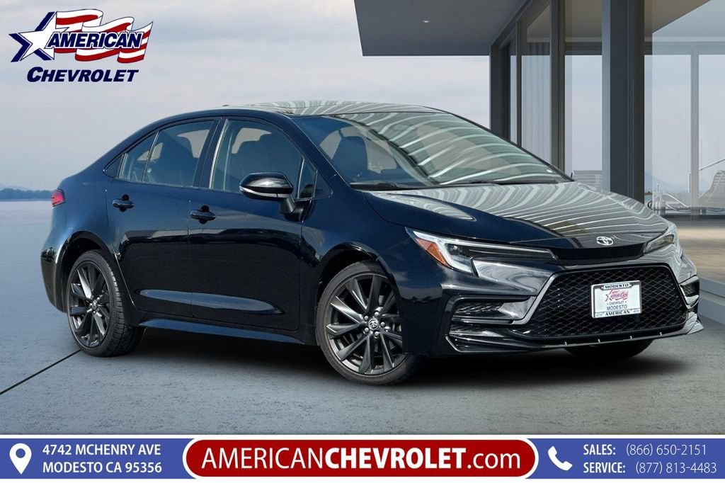 Used 2024 Toyota Corolla SE w/ SE Premium Package FWD image 1
