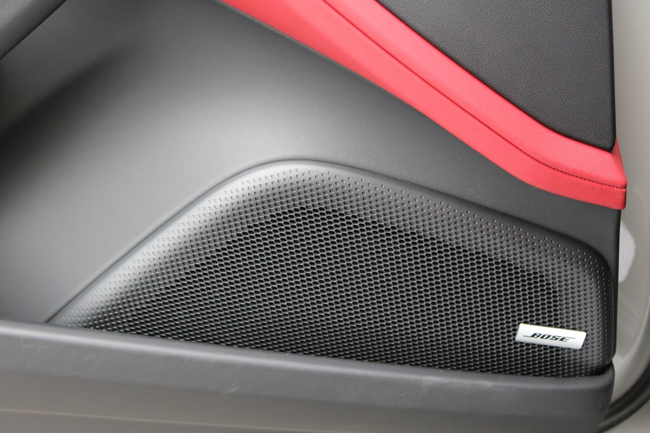 Certified 2025 Porsche Panamera 4 image 15