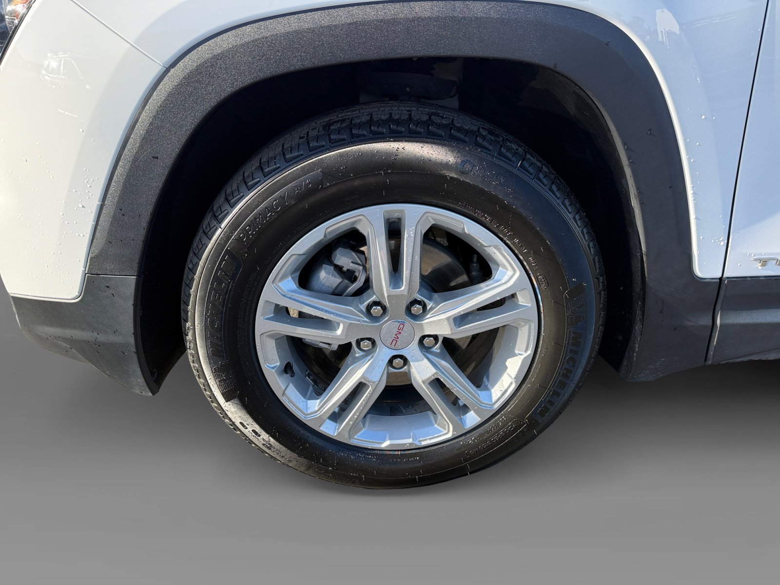 Used 2023 GMC Terrain SLE w/ Driver Convenience Package image 9