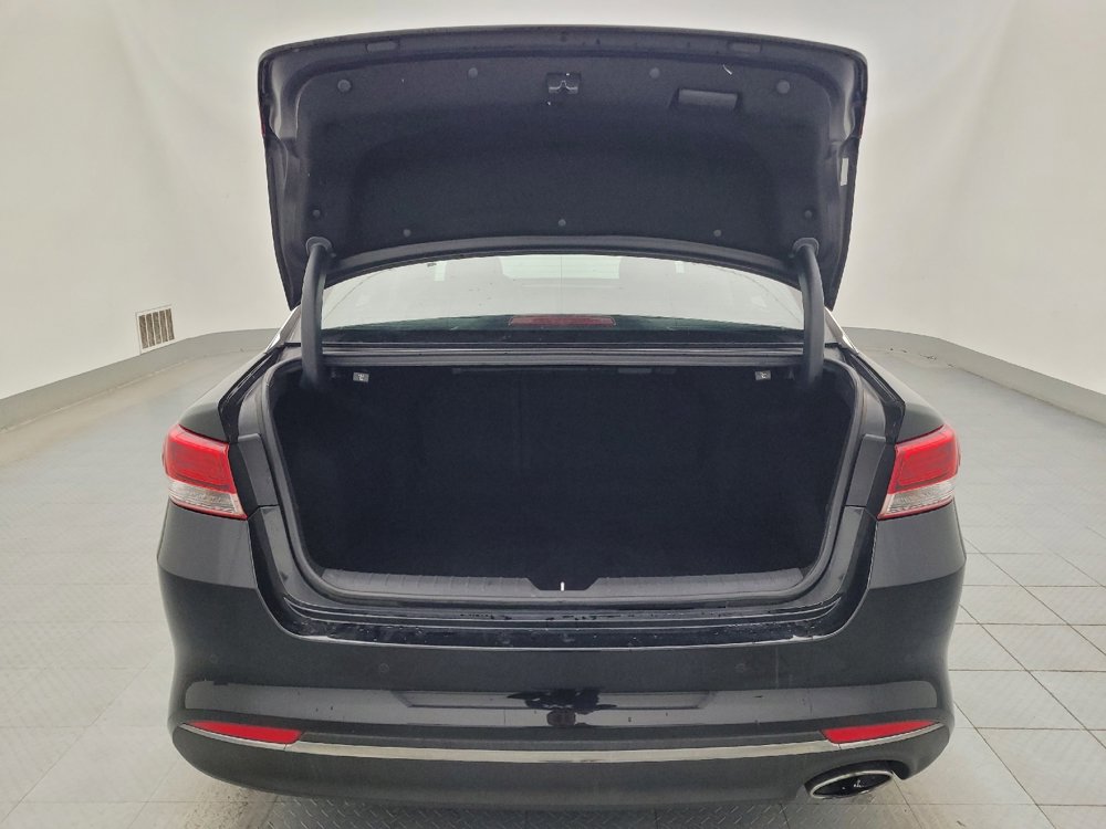 Used 2018 Kia Optima LX image 29