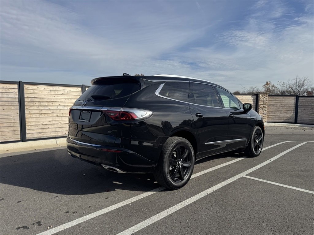 Used 2023 Buick Enclave Essence w/ Experience Buick Package image 8