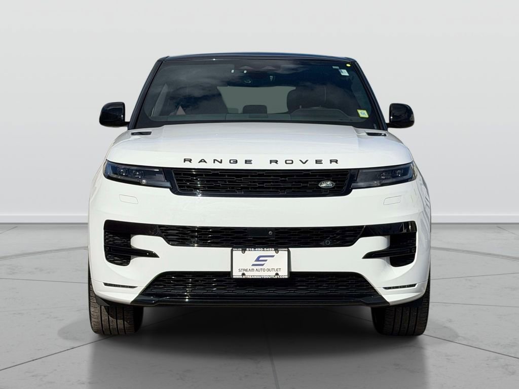 Used 2025 Land Rover Range Rover Sport Dynamic SE AWD/4WD image 2