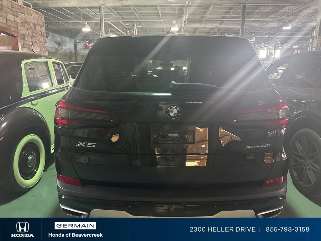 Used 2021 BMW X5 xDrive40i w/ Convenience Package AWD/4WD image 4