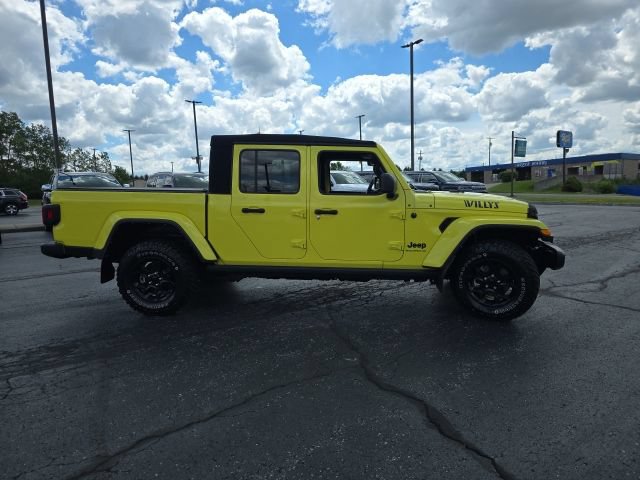 Used 2023 Jeep Gladiator Sport AWD/4WD image 11