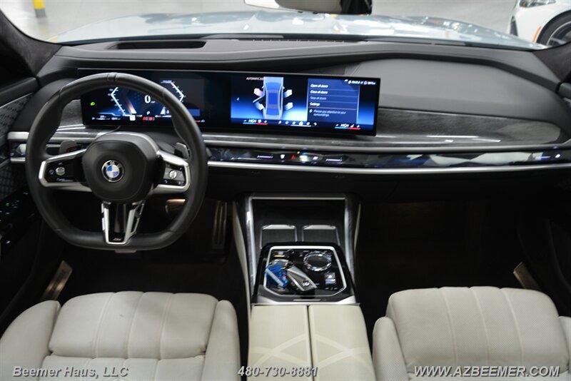 Used 2023 BMW 760i xDrive w/ Executive Package AWD/4WD image 26