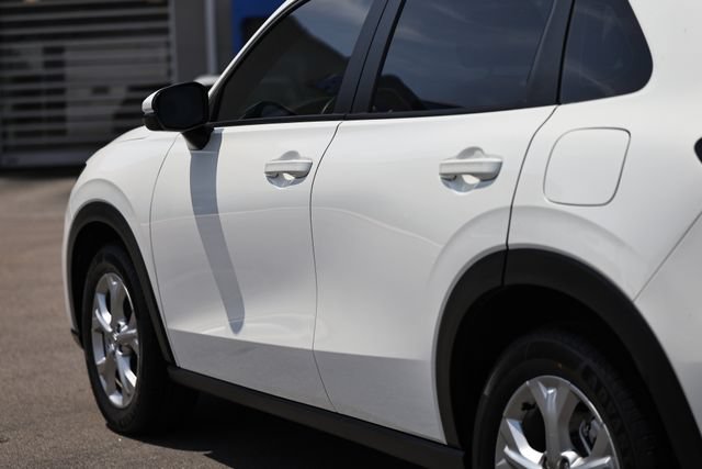 Used 2023 Honda HR-V LX image 7