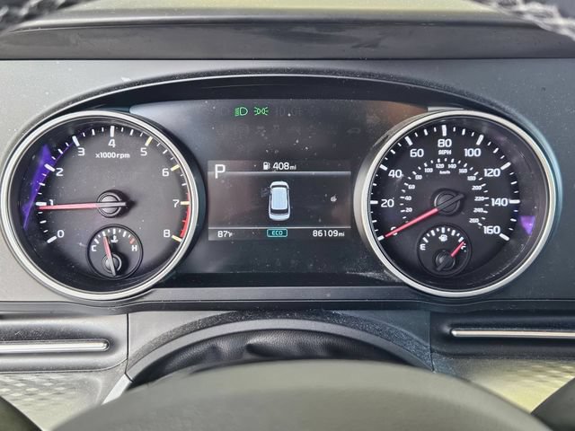 Used 2022 Kia Carnival LX FWD image 8