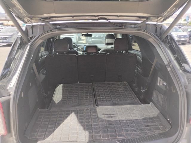 Used 2022 Ford Explorer ST-Line w/ Class IV Trailer Tow Package AWD/4WD image 9