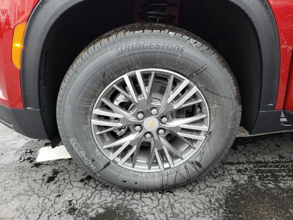 New 2026 Chevrolet Traverse LT FWD image 24