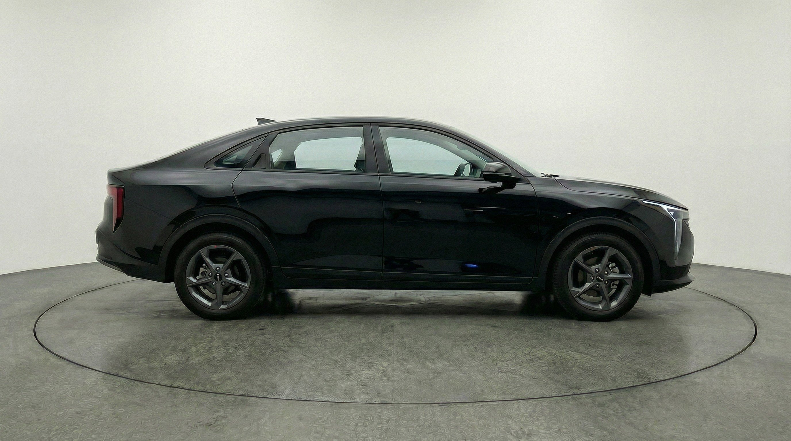 Used 2025 Kia K4 LXS image 11