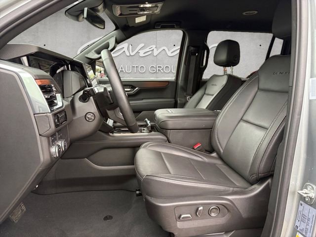 Certified 2025 GMC Yukon XL Denali AWD/4WD image 19