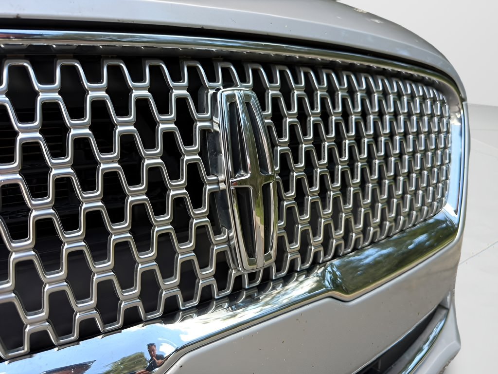 Used 2019 Lincoln MKZ Premiere FWD image 28