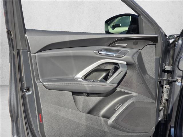 Used 2025 Audi Q5 Premium w/ Premium Plus AWD/4WD image 12