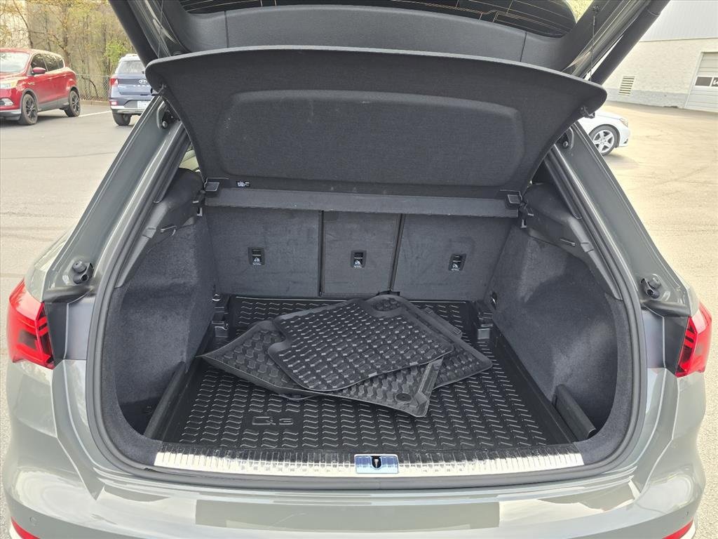 Used 2024 Audi Q3 2.0T Premium Plus image 13