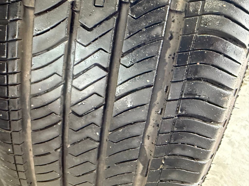 Certified 2021 Toyota Venza LE w/ Carpet Mat Package (TMS) image 34