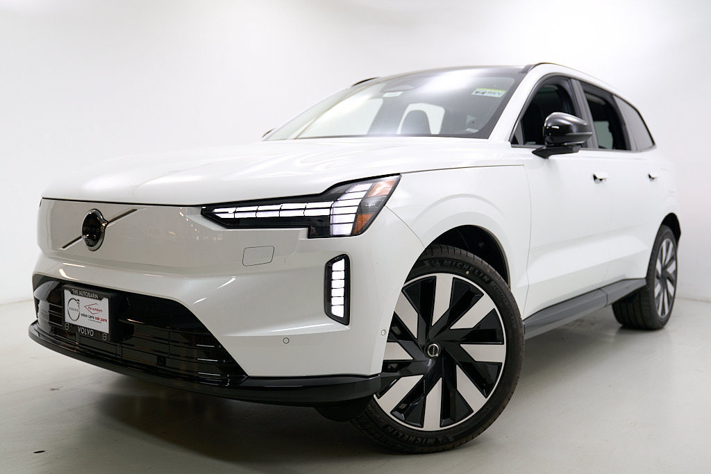 New 2026 Volvo EX90 Plus AWD/4WD image 2