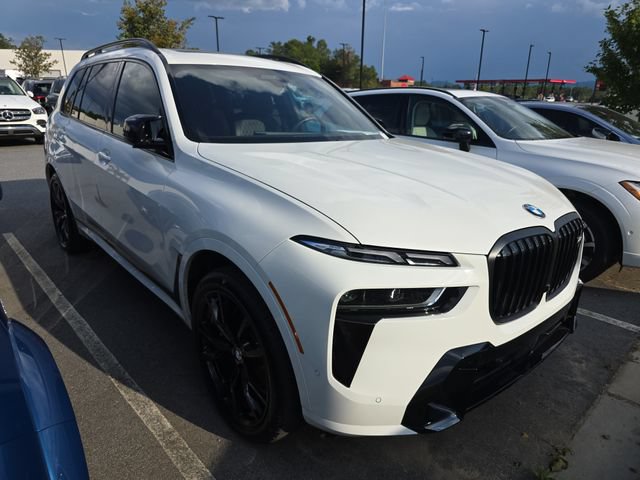 Used 2026 BMW X7 M60i AWD/4WD image 1