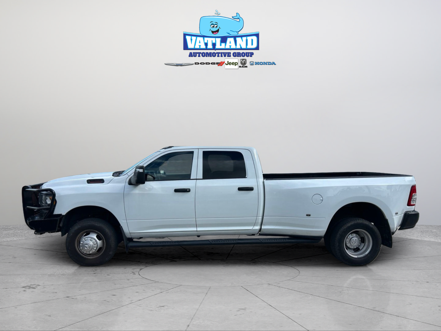 Certified 2024 RAM 3500 Tradesman AWD/4WD image 2