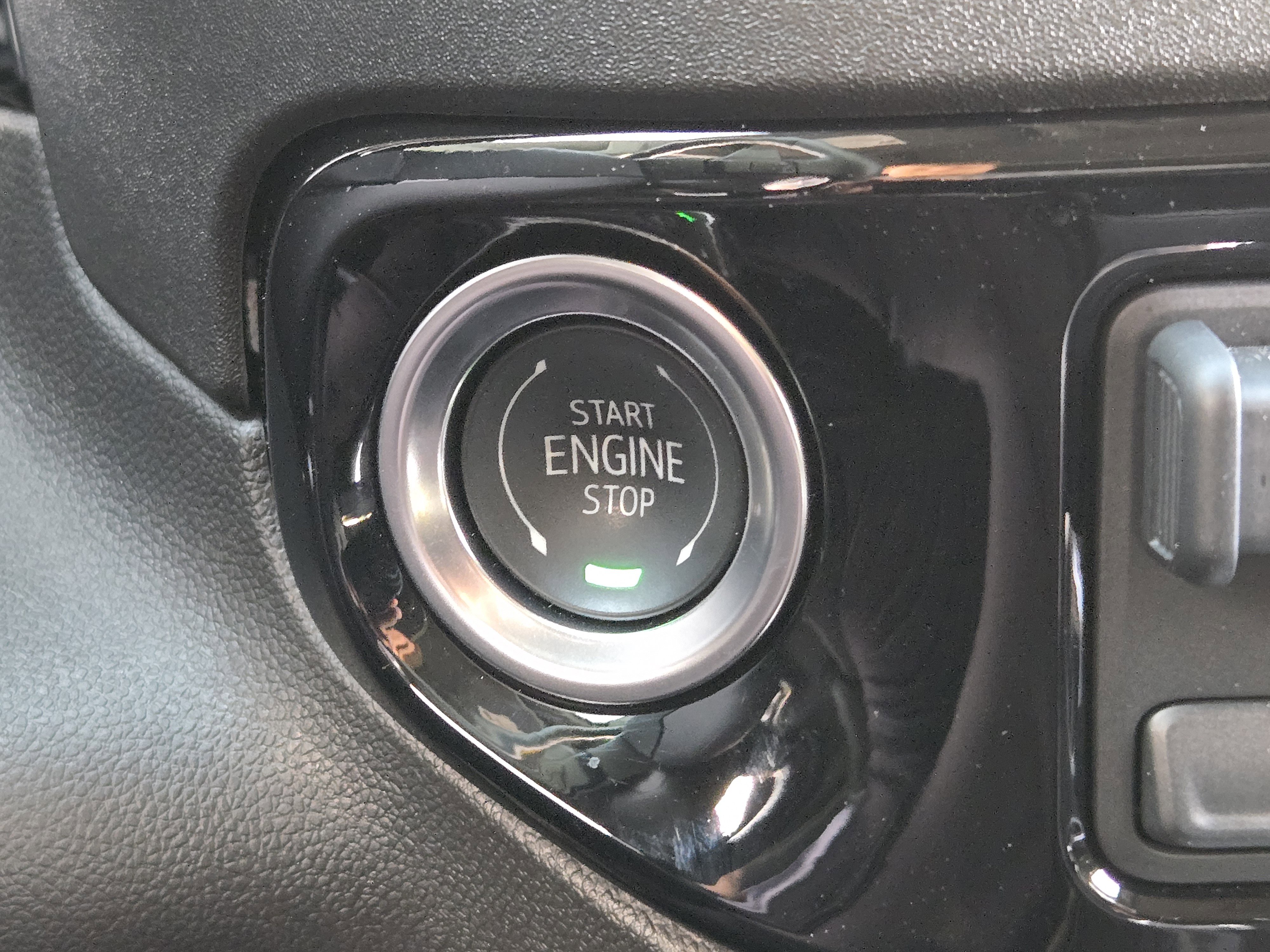 Used 2025 Chevrolet Silverado 1500 LTZ w/ LTZ Premium Package image 24