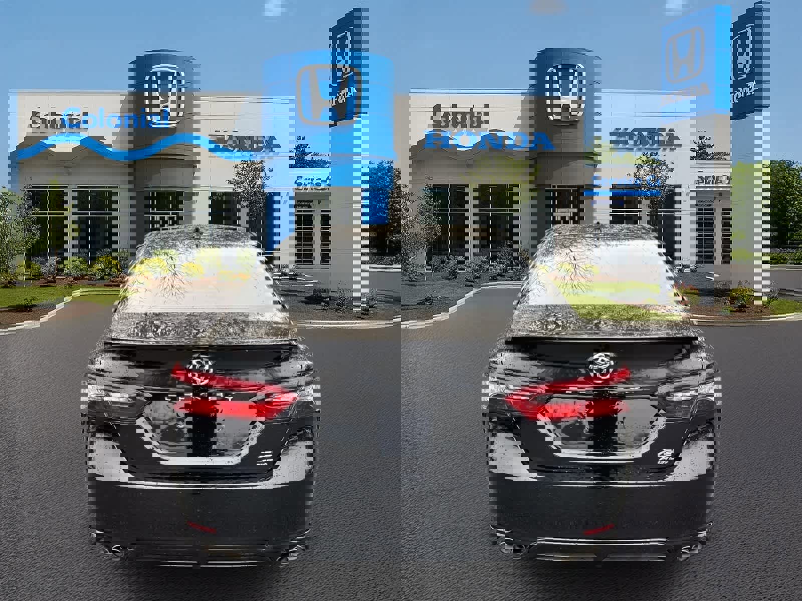 Used 2022 Toyota Camry XSE w/ Navigation Package image 5