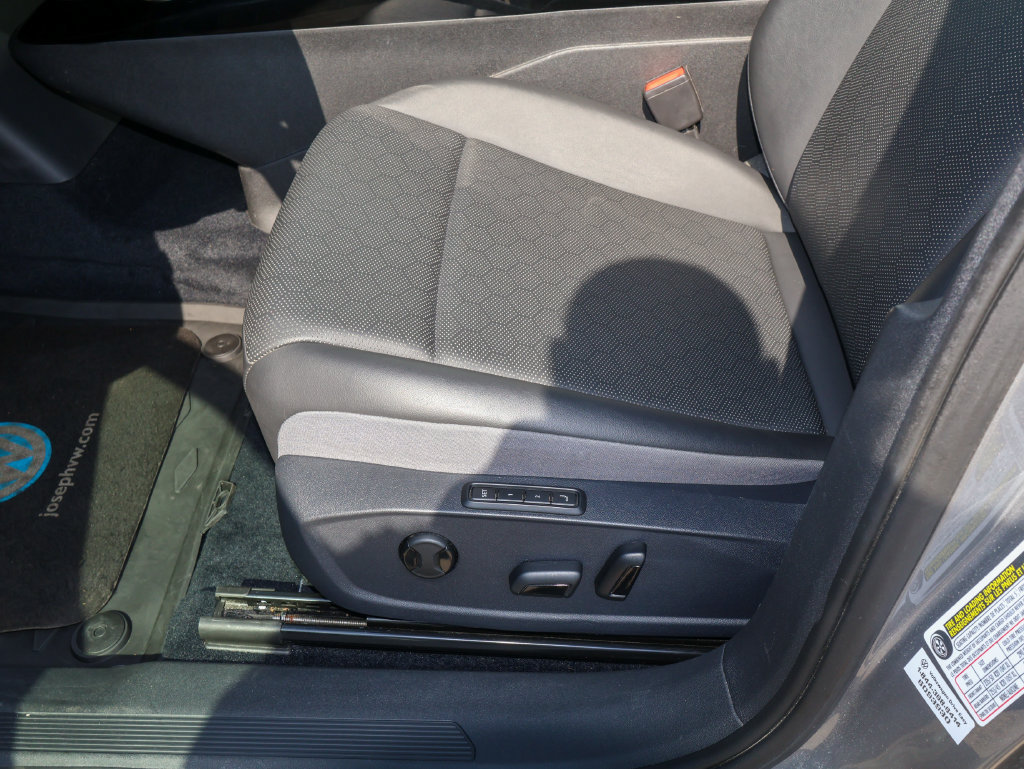 Certified 2023 Volkswagen ID.4 Pro S RWD image 14