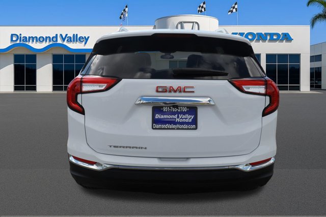Used 2024 GMC Terrain SLT image 5