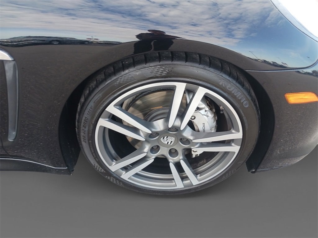 Used 2013 Porsche Panamera S image 16