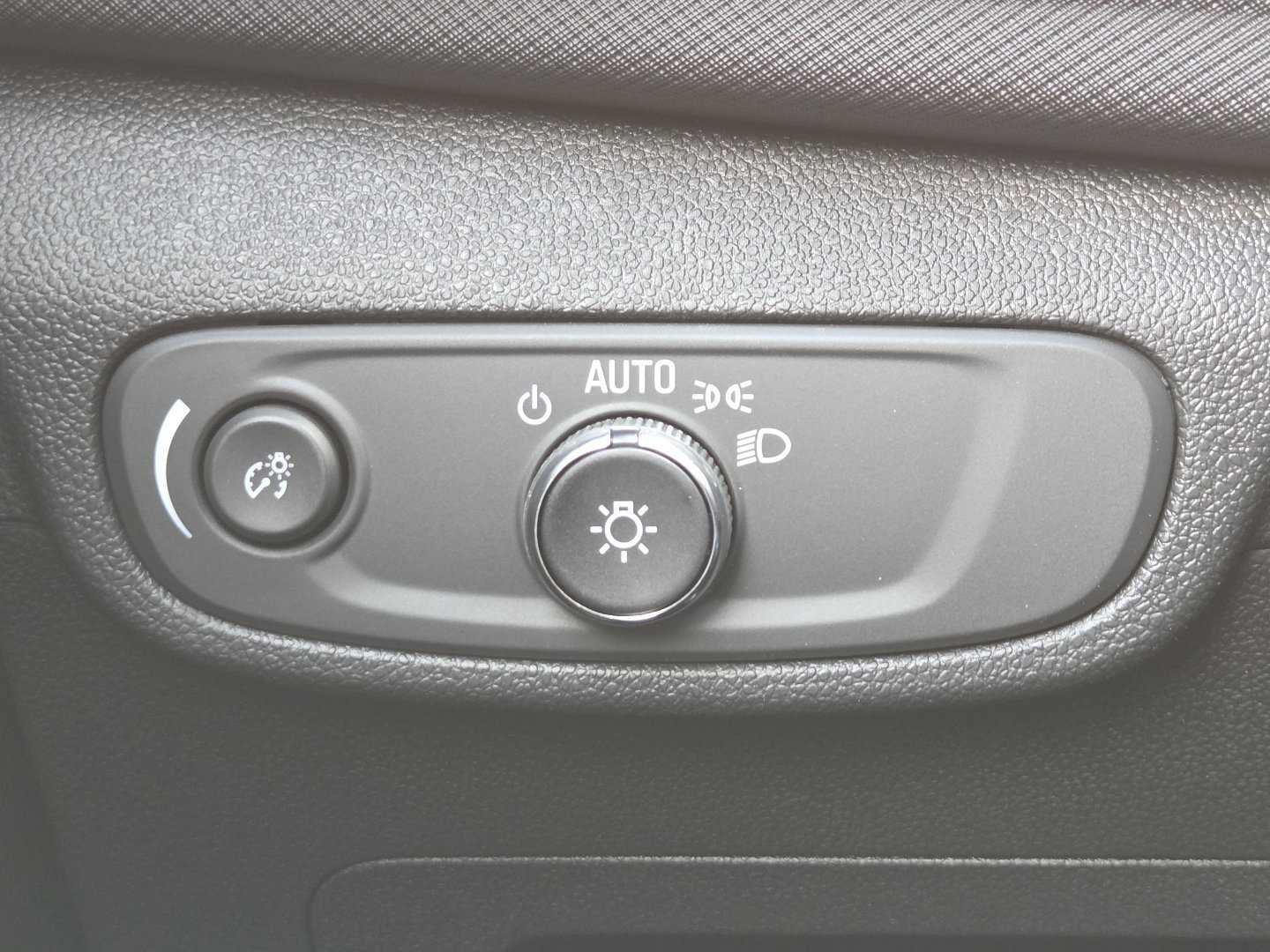 New 2026 Chevrolet TrailBlazer LS AWD/4WD image 32