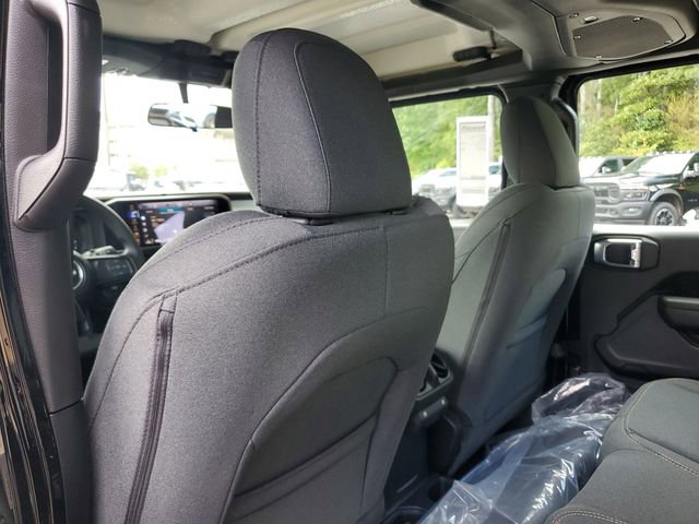New 2025 Jeep Wrangler Unlimited Sport image 9