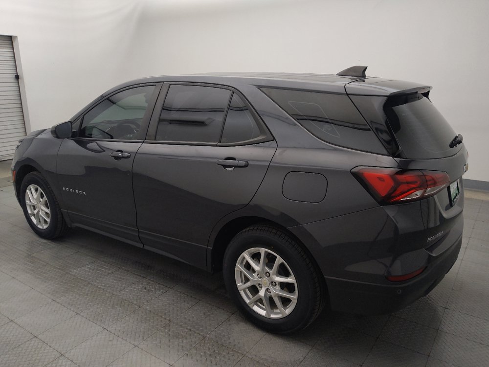 Used 2022 Chevrolet Equinox LS AWD/4WD image 3