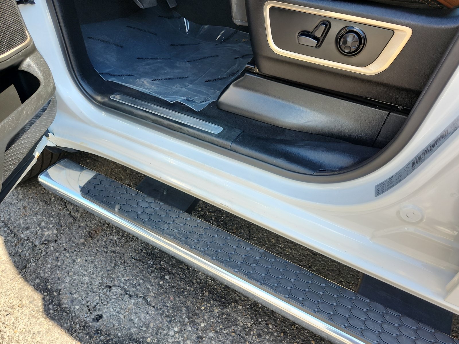 Used 2019 RAM 1500 Laramie Longhorn w/ Trailer Tow Group AWD/4WD image 17