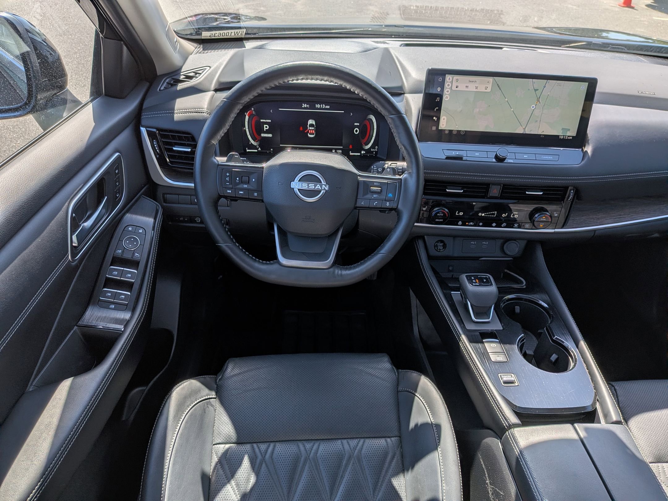 Used 2025 Nissan Rogue Platinum FWD image 32