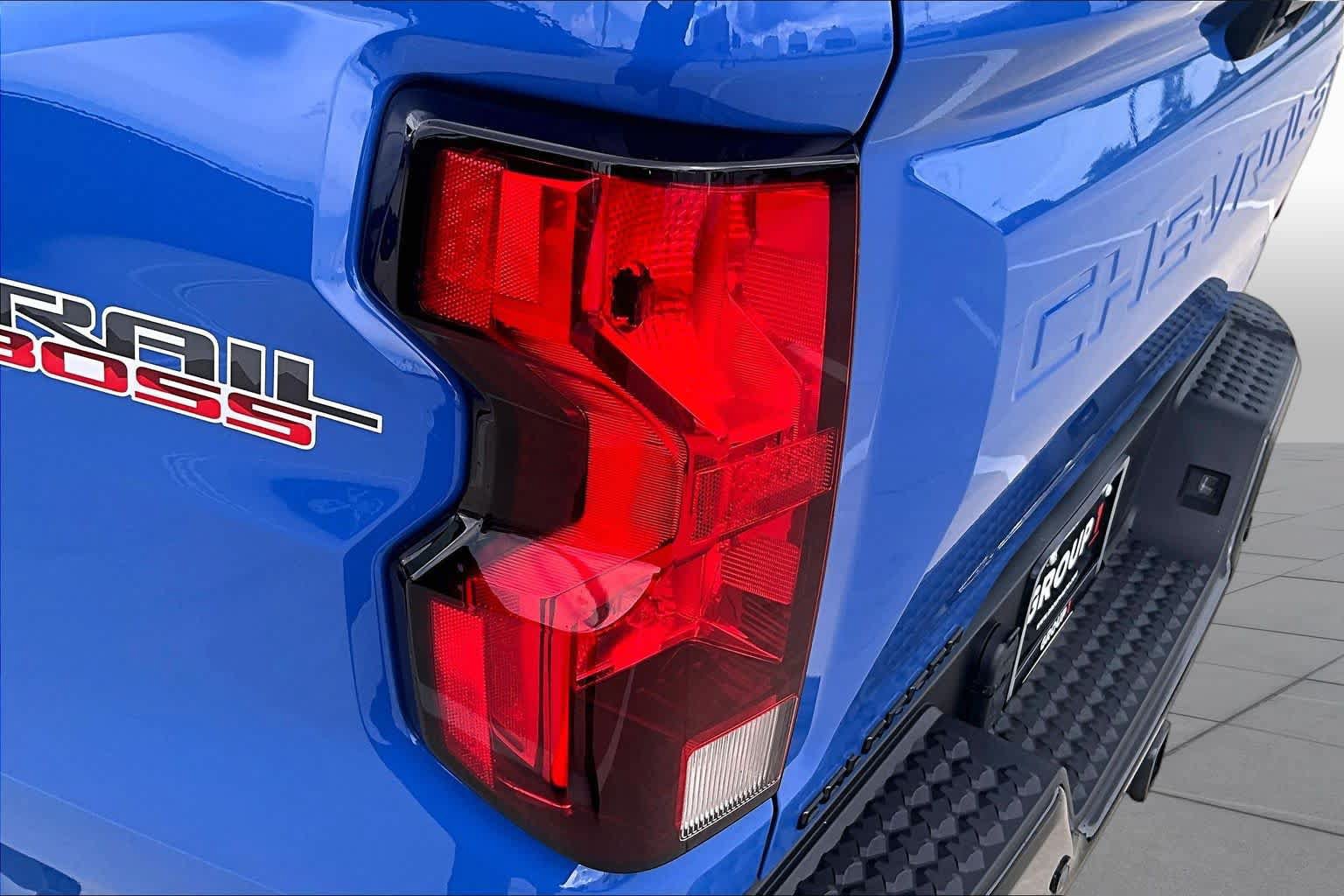 Used 2025 Chevrolet Colorado Trail Boss AWD/4WD image 27