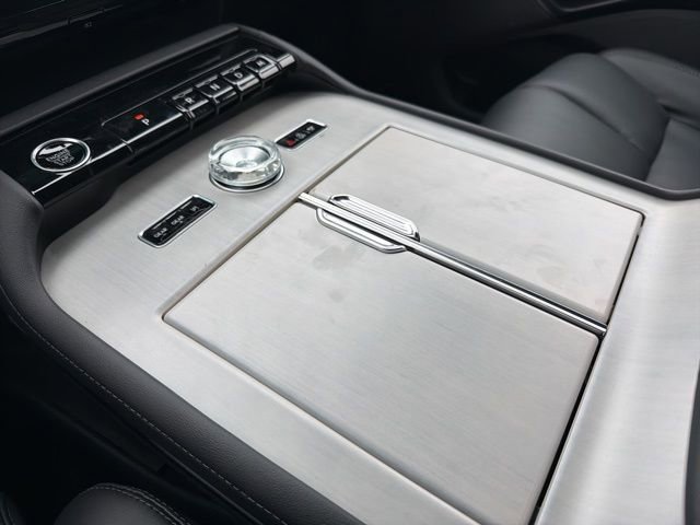 New 2026 Lincoln Navigator Reserve w/ Jet Appearance Package image 22