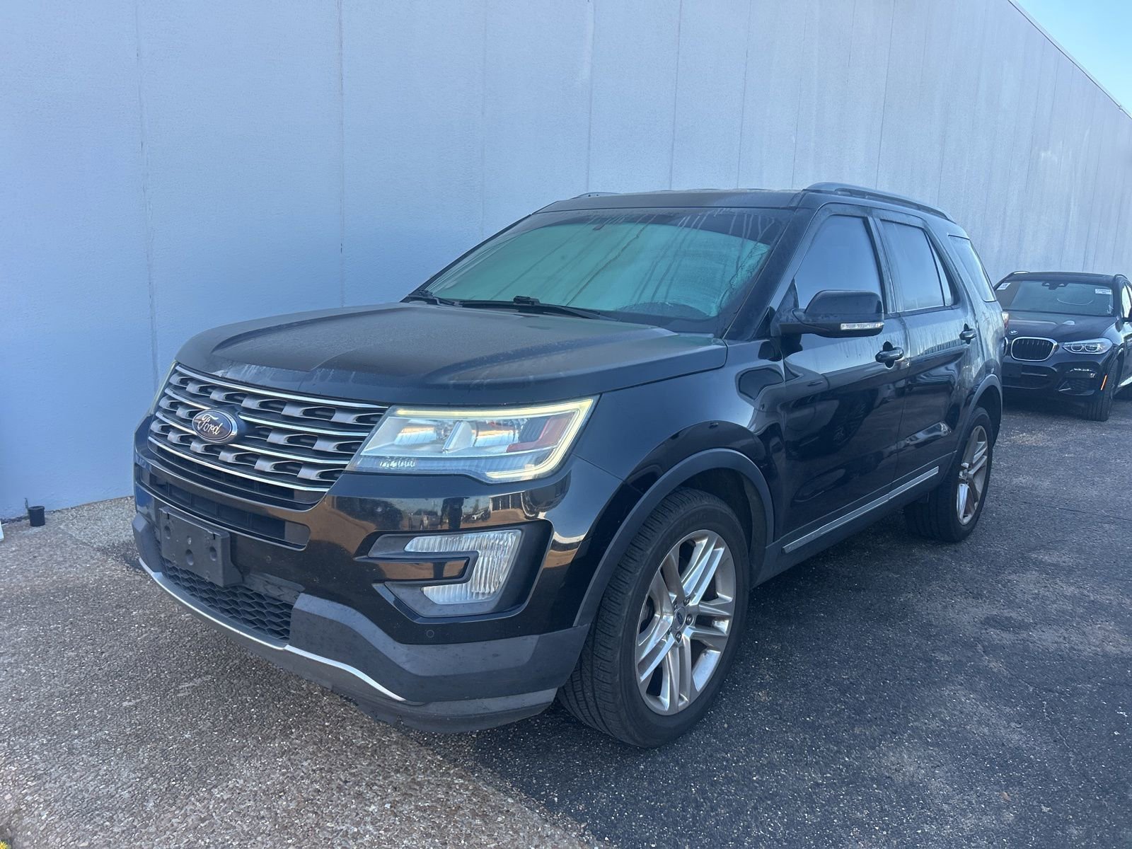 Used 2017 Ford Explorer XLT w/ Equipment Group 202A image 13
