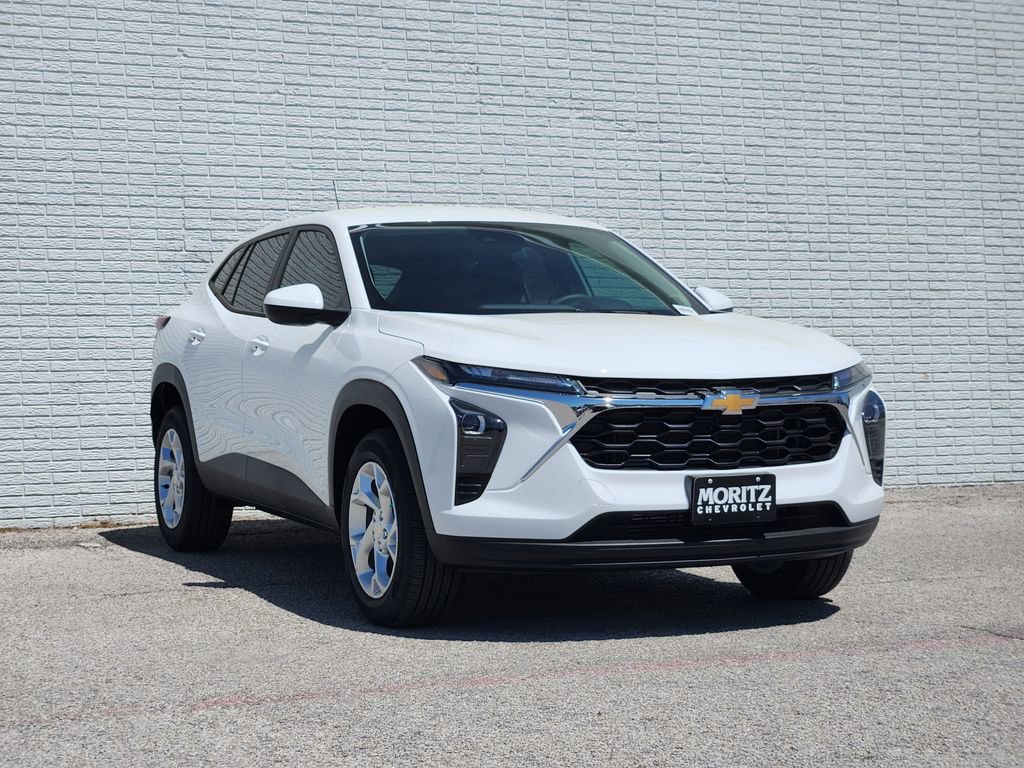 New 2026 Chevrolet Trax LS w/ LS Convenience Package image 2