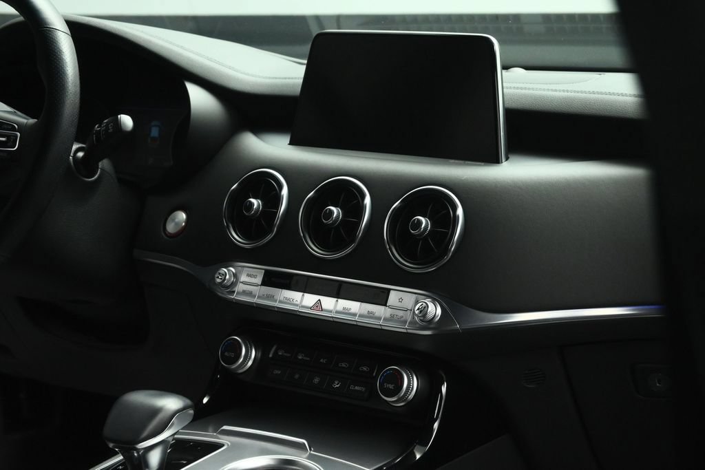 Certified 2021 Kia Stinger GT2 AWD/4WD image 59