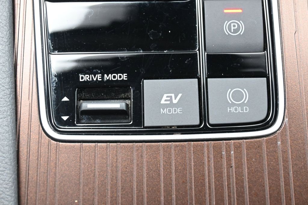 Used 2022 Toyota Sienna LE FWD image 24