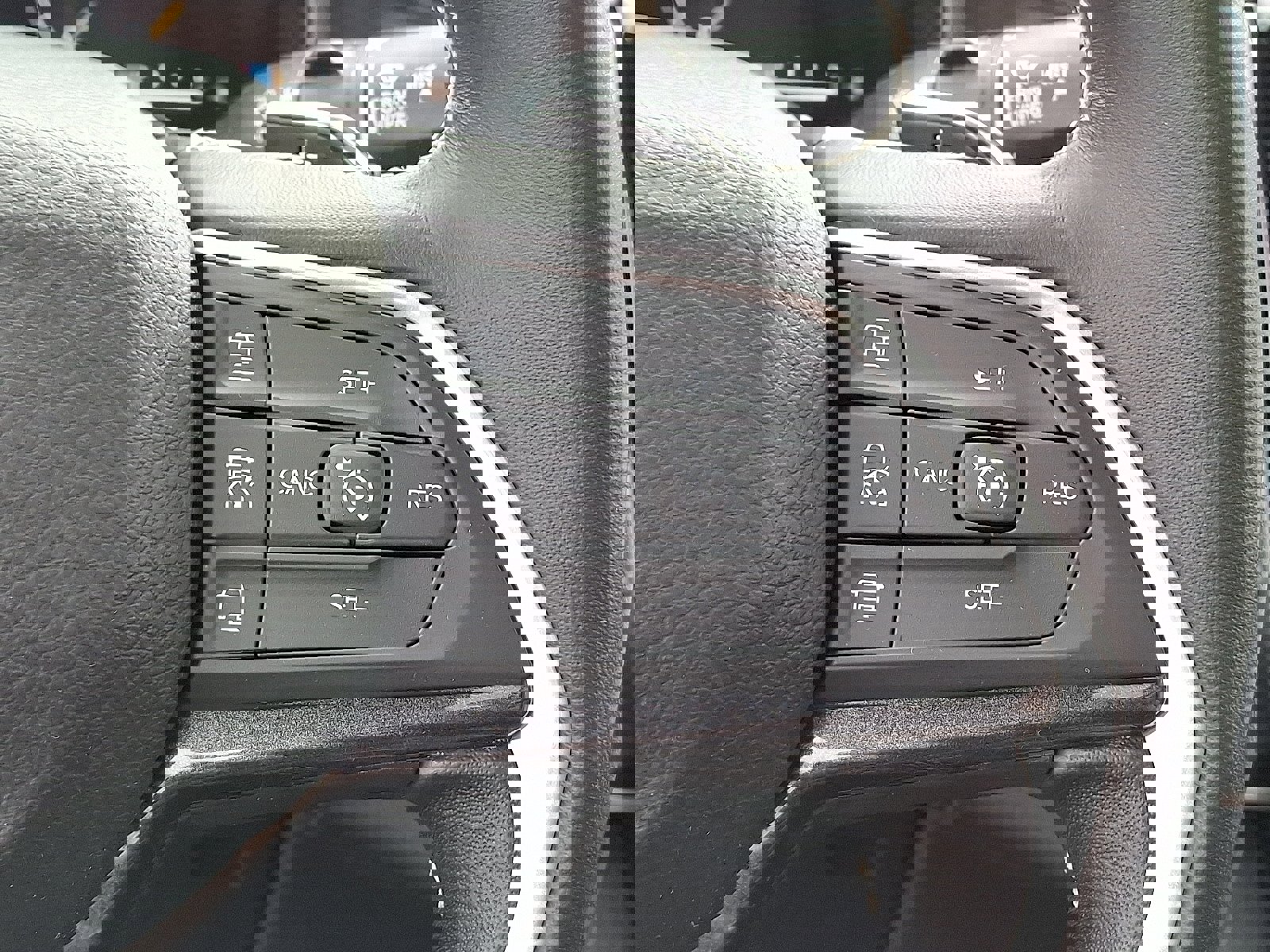 Used 2022 Jeep Grand Cherokee L Laredo image 23