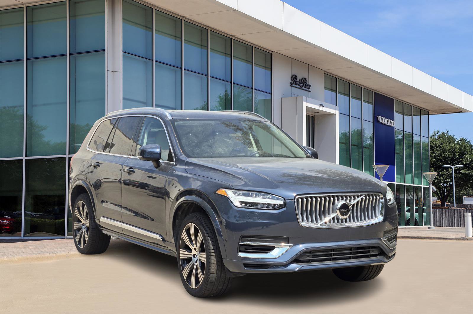 Certified 2025 Volvo XC90 T8 Plus w/ Protection Package Premier image 2