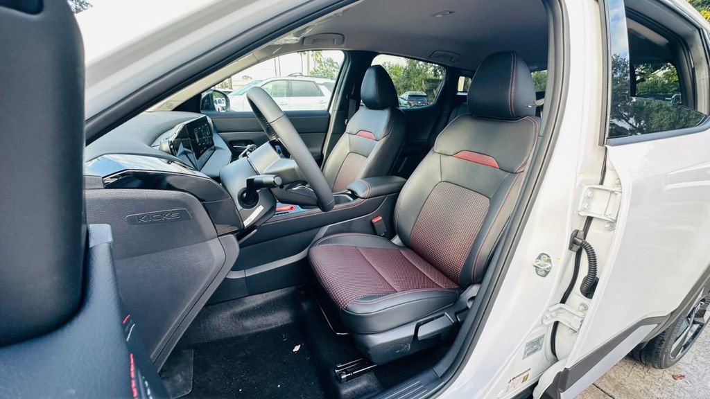 New 2026 Nissan Kicks SR FWD image 27