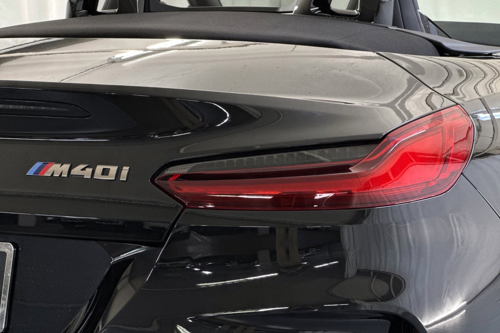 New 2026 BMW Z4 M40i w/ Premium Package image 12