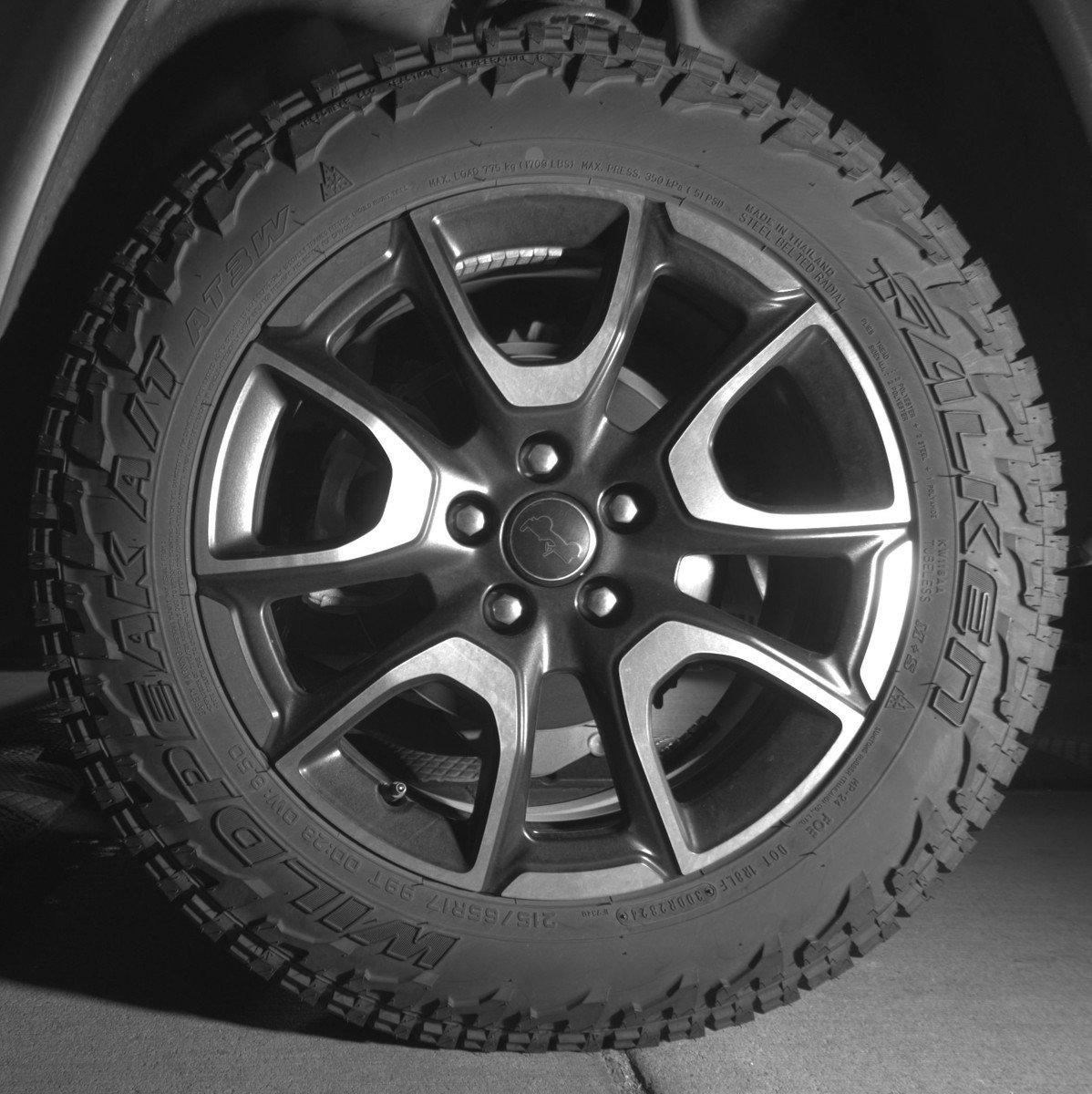 Used 2025 Jeep Compass Trailhawk image 14