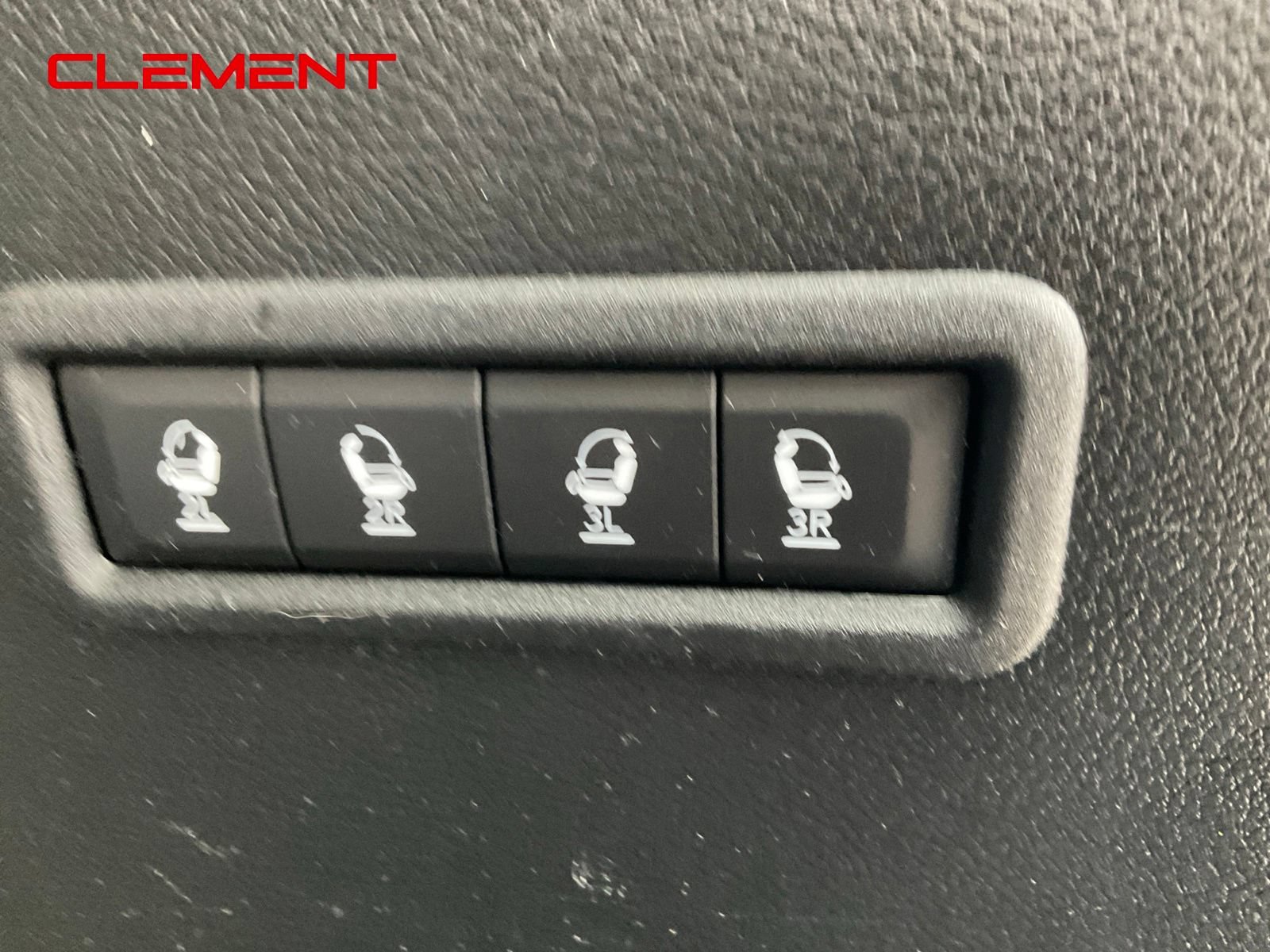 Used 2022 Jeep Wagoneer Series III AWD/4WD image 29