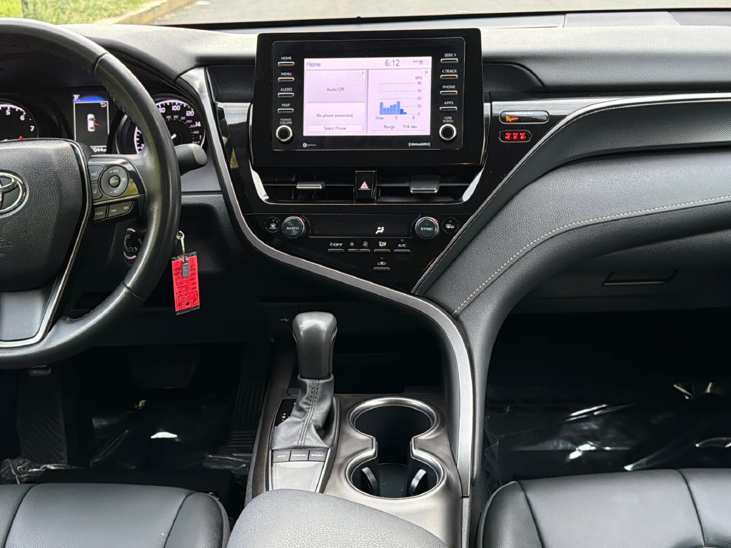Used 2024 Toyota Camry SE FWD image 17