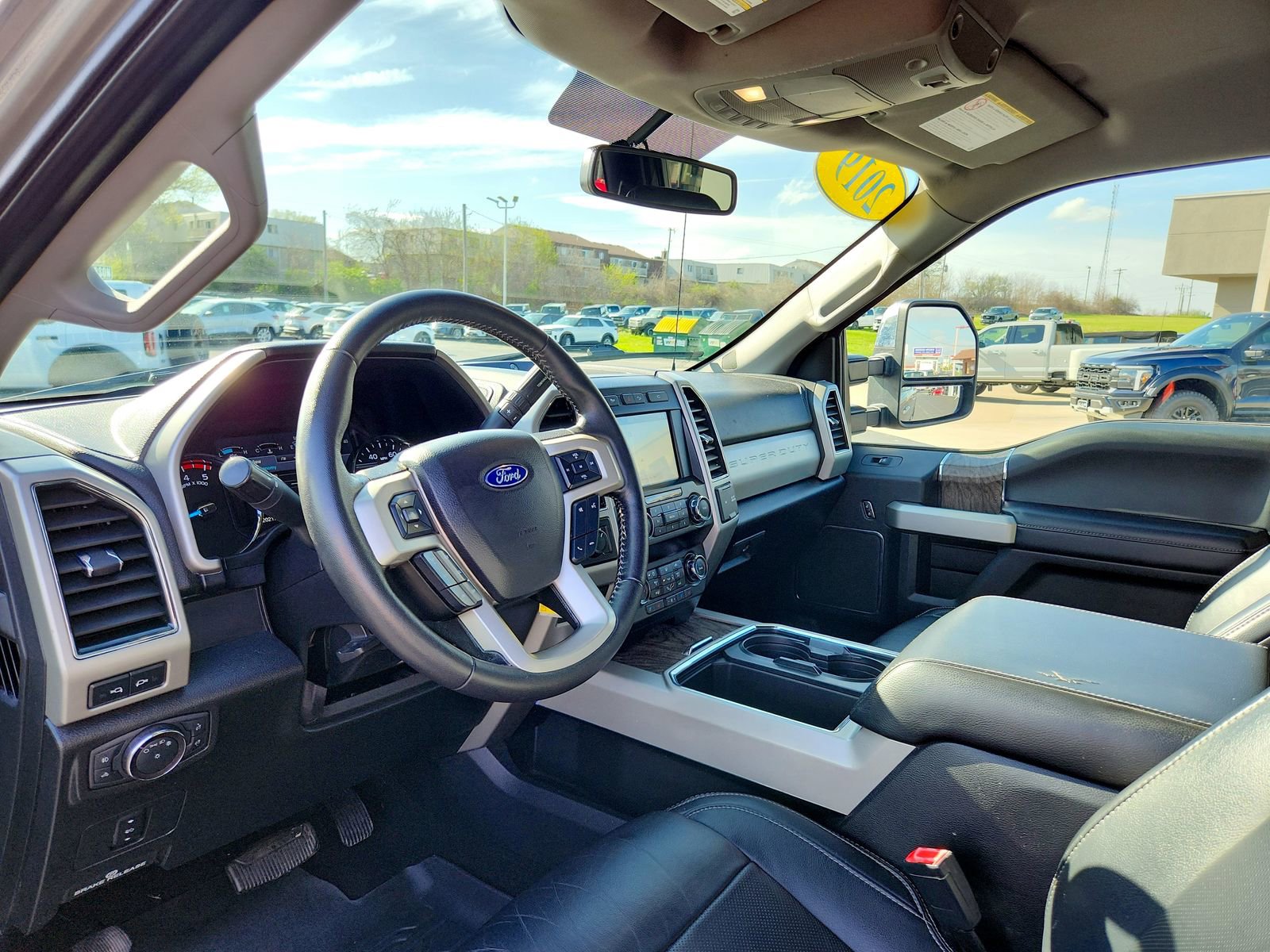 Used 2019 Ford F350 Lariat w/ Chrome Package image 11