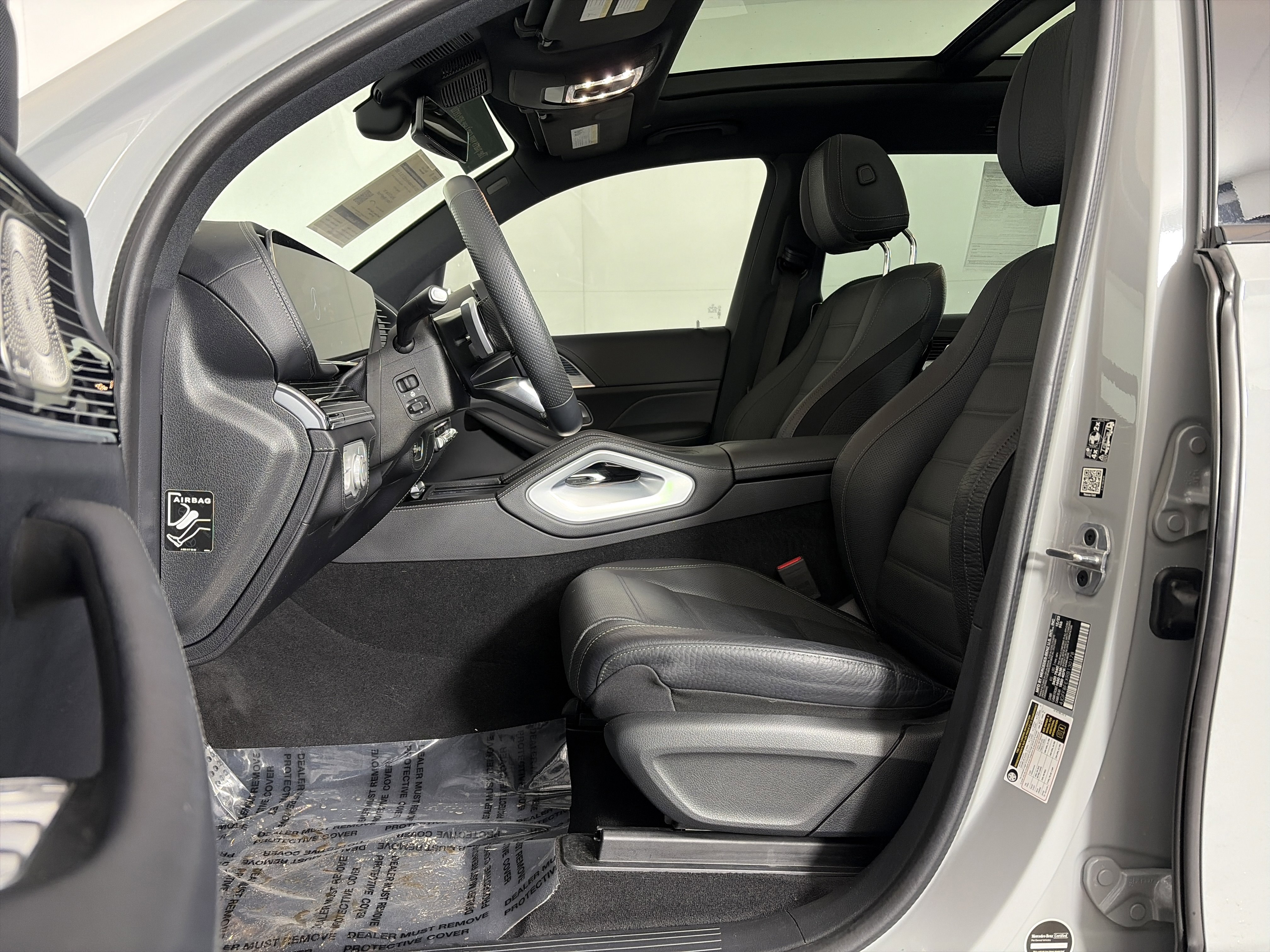 Used 2024 Mercedes-Benz GLS 580 4MATIC image 6